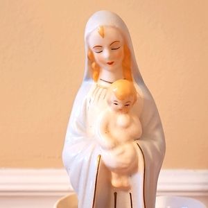 Vintage 1950s Virgin Mary with baby Jesus vase. Made in Japan handpainted bisque